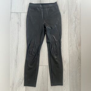 SPANXshape™ Faux Leather
Fleece Lined Leggings